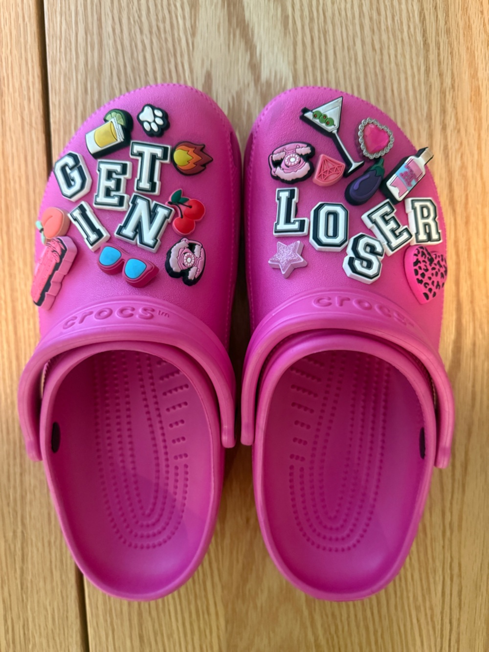 Crocs Pink Classic Clogs M8 W10 w/ AUTHENTIC Jibbitz Charm Bundle